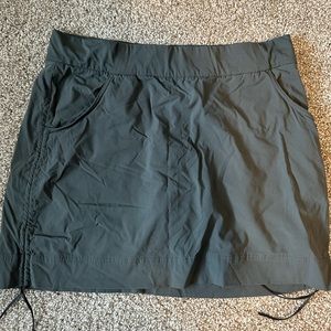Columbia Anytime Skort Grayish/green color size XL - hiking, athletic, casual